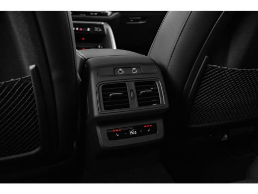 Audi Q5 2.0 TFSI e-hybrid 270 kW quattro S edition Competition Trekhaak | Panorama Dak | Luchtvering | St... ActivLease financial lease