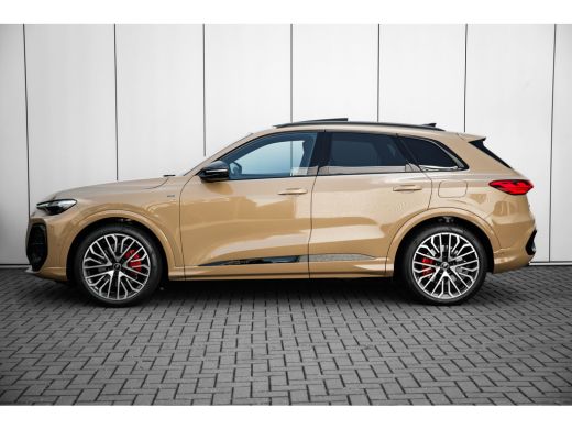 Audi Q5 2.0 TFSI e-hybrid 270 kW quattro S edition Competition Trekhaak | Panorama Dak | Luchtvering | St... ActivLease financial lease