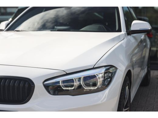 BMW 1 Serie 116i Sport Line / Sportstoelen / LED / Airconditioning / Cruise Control / PDC ActivLease financial lease