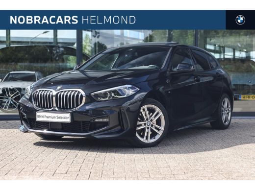 BMW 1 Serie 118i M Sport Automaat / Panoramadak / Sportstoelen / Achteruitrijcamera / LED / M Sportonderstel ... BMW 1 Serie 118i M Sport Automaat / Panoramadak / Sportstoelen / Achteruitrijcamera / LED / M Sportonderstel ...