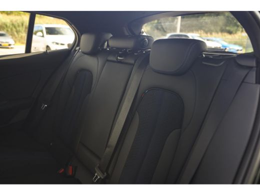 BMW 1 Serie 118i M Sport Automaat / Panoramadak / Sportstoelen / Achteruitrijcamera / LED / M Sportonderstel ... ActivLease financial lease