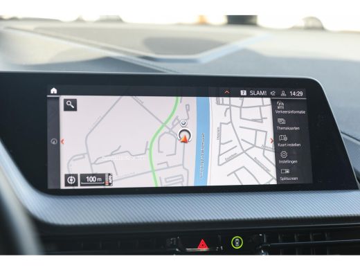 BMW 1 Serie 118i M Sport Automaat / Panoramadak / Sportstoelen / Achteruitrijcamera / LED / M Sportonderstel ... ActivLease financial lease