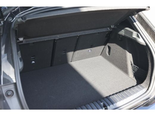 BMW 1 Serie 118i M Sport Automaat / Panoramadak / Sportstoelen / Achteruitrijcamera / LED / M Sportonderstel ... ActivLease financial lease