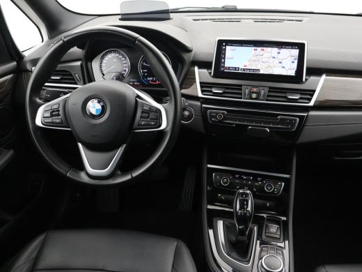 BMW 2 Serie Gran Tourer 218i 7-PERS HIGH EXECUTIVE AUT. + HEAD-UP | LEDER | AFN. TREKHAAK | CAMERA | STOELVERW. ActivLease financial lease