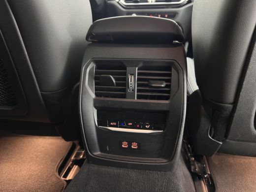 BMW i4 eDrive40 84 kWh M-Sportpack [ 3-Fase ] { SOH-95%} (INCL-BTW) *LEATHER-ALCANTARA | FULL-LED | ADAP... ActivLease financial lease
