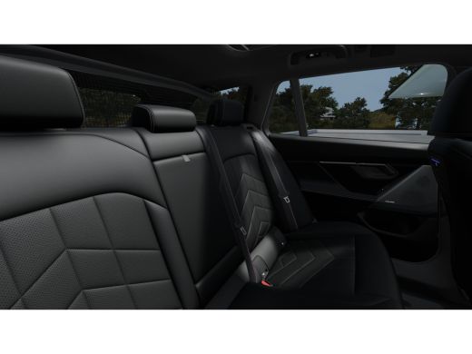 BMW i5 eDrive40 M Sport / Panoramadak / Trekhaak / Adaptief onderstel / Stoelventilatie / Comfort Access... ActivLease financial lease