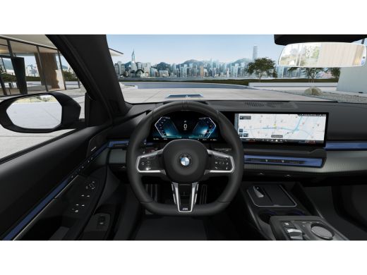 BMW i5 eDrive40 M Sport / Panoramadak / Trekhaak / Adaptief onderstel / Stoelventilatie / Comfort Access... ActivLease financial lease