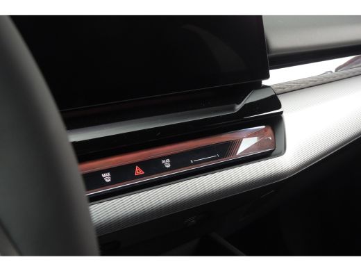 BMW i5 eDrive40 M Sport / Panoramadak / Trekhaak / Adaptief onderstel / Stoelventilatie / Comfort Access... ActivLease financial lease