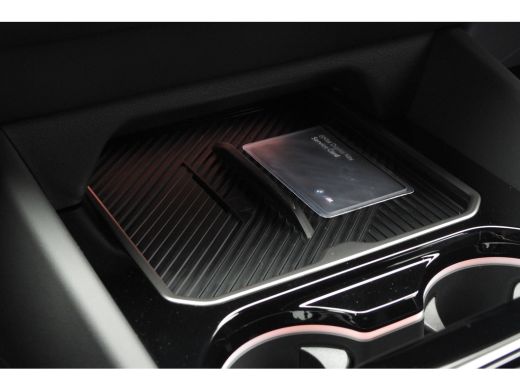 BMW i5 eDrive40 M Sport / Panoramadak / Trekhaak / Adaptief onderstel / Stoelventilatie / Comfort Access... ActivLease financial lease