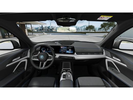 BMW iX1 eDrive20 High Executive M Sport Automaat / Panoramadak / Trekhaak / Sportstoelen / M Adaptief ond... ActivLease financial lease