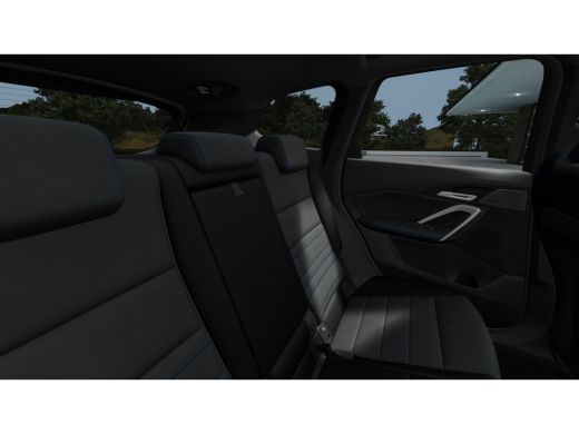 BMW iX1 eDrive20 M Sport / Sportstoelen / Achteruitrijcamera / M Adaptief onderstel / Stoelverwarming / H... ActivLease financial lease