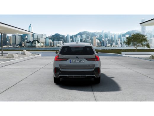 BMW iX1 eDrive20 M Sport / Sportstoelen / Achteruitrijcamera / M Adaptief onderstel / Stoelverwarming / H... ActivLease financial lease