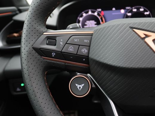 CUPRA Terramar 1.5 e-TSI Business 150PK DSG Pano-Schuifdak, Adaptieve Cruise Controle, 360gr. Camera, Head-Up Di... ActivLease financial lease