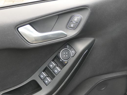 Ford Fiesta 1.0 EcoBoost Titanium | Winterpack | Half-Lederen Bekleding | CarPlay/Android Auto | Parkeersenso... ActivLease financial lease