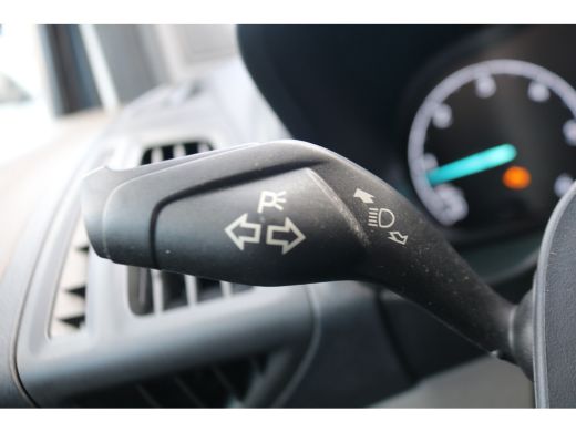 Ford Transit Connect 1.5 EcoBlue L1 Trend Airco Navigatie Trekhaak ActivLease financial lease