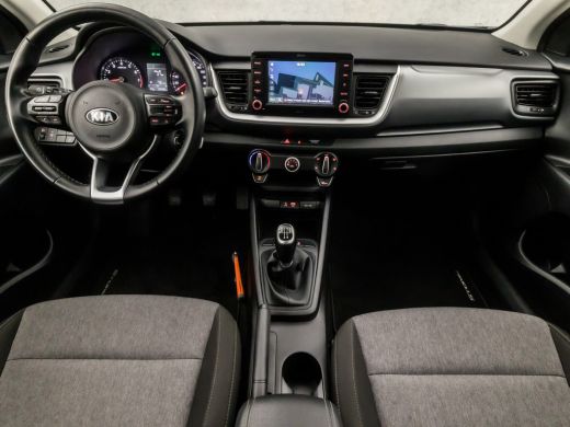 Kia Stonic 1.0 T-GDi DynamicLine (APPLE CARPLAY, NAVIGATIE, CAMERA, SPORTSTOELEN, KEYLESS, LM VELGEN, PARKEE... ActivLease financial lease
