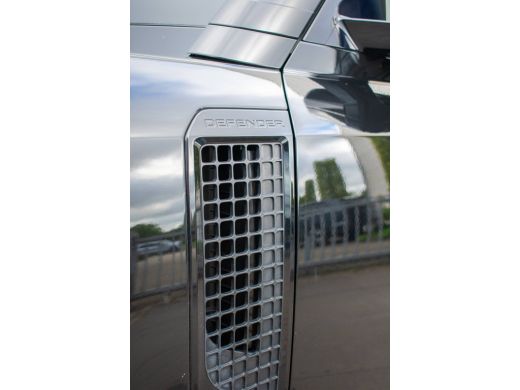 Land Rover Defender 110 2.0 P400e 110 X-Dynamic HSE -Urban body-22"-Standkachel-Trekhaak-360 Camera-Pano-Keyless- ActivLease financial lease