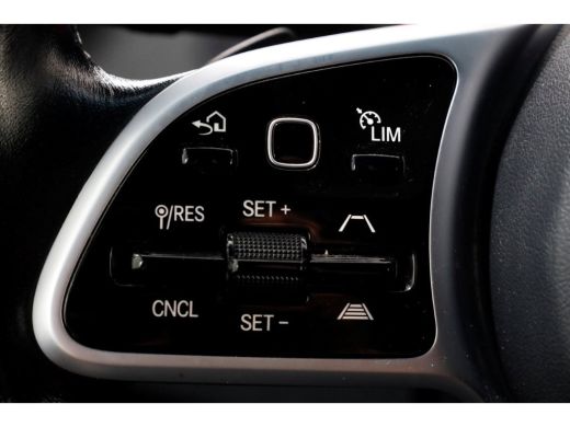 Mercedes-Benz Sprinter 317 CDI 170pk RWD 9G Automaat L2H2 360° Camera/LED/ACC 11-2020 ActivLease financial lease