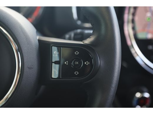 Mini Countryman Cooper S E ALL4 / Panoramadak / Stoelverwarming / LED / Airconditioning / Cruise Control ActivLease financial lease