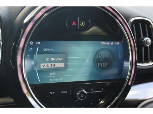 Mini Countryman Cooper S E ALL4 / Panoramadak / Stoelverwarming / LED / Airconditioning / Cruise Control ActivLease financial lease