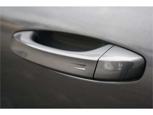 Opel Astra 1.6 HYBRID 180PK ULTIMATE AUTOMAAT / NAVI / LEDER / CLIMA / AGR / PDC / 17" LMV / CAMERA / BLACK ... ActivLease financial lease