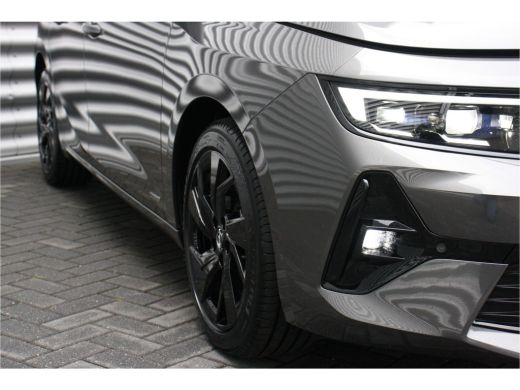 Opel Astra 1.6 HYBRID 180PK ULTIMATE AUTOMAAT / NAVI / LEDER / CLIMA / AGR / PDC / 17" LMV / CAMERA / BLACK ... ActivLease financial lease