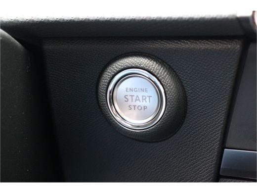 Opel Astra 1.6 HYBRID 180PK ULTIMATE AUTOMAAT / NAVI / LEDER / CLIMA / AGR / PDC / 17" LMV / CAMERA / BLACK ... ActivLease financial lease