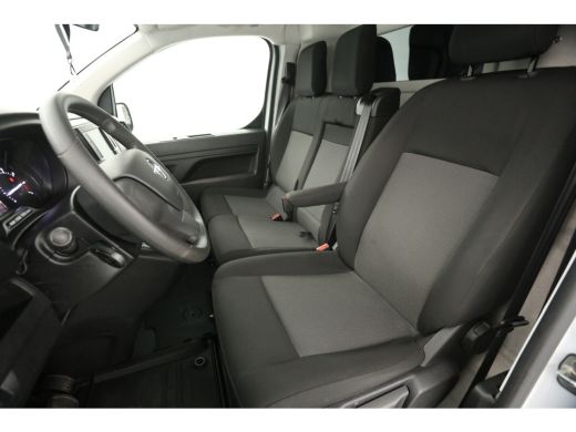 Opel Vivaro 2.0 CDTI L2H1 | 145PK | Airco | Camera | Cruise | Carplay | Navigatie | Parkeersensoren | 3 Persoons ActivLease financial lease