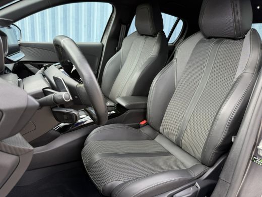 Peugeot 208 GT | Airco (automatisch) | Cruise control | Lederen stuurwiel ActivLease financial lease