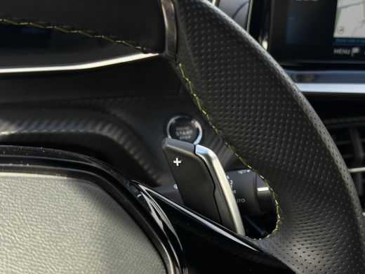 Peugeot 208 GT | Airco (automatisch) | Cruise control | Lederen stuurwiel ActivLease financial lease