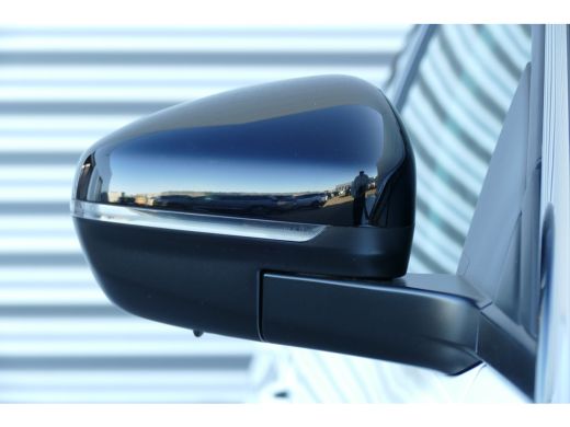 Peugeot 3008 1.2 PURETECH 130PK ALLURE AUTOMAAT | Achterbank in delen neerklapbaar | Achteruitrijcamera | Afwi... ActivLease financial lease