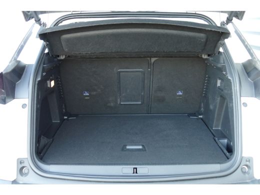 Peugeot 3008 1.2 PURETECH 130PK ALLURE AUTOMAAT | Achterbank in delen neerklapbaar | Achteruitrijcamera | Afwi... ActivLease financial lease