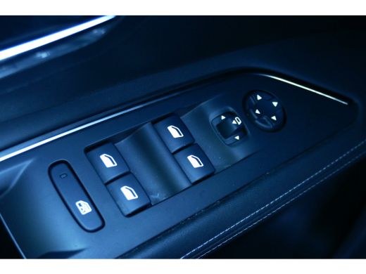 Peugeot 3008 1.2 PURETECH 130PK ALLURE AUTOMAAT | Achterbank in delen neerklapbaar | Achteruitrijcamera | Afwi... ActivLease financial lease