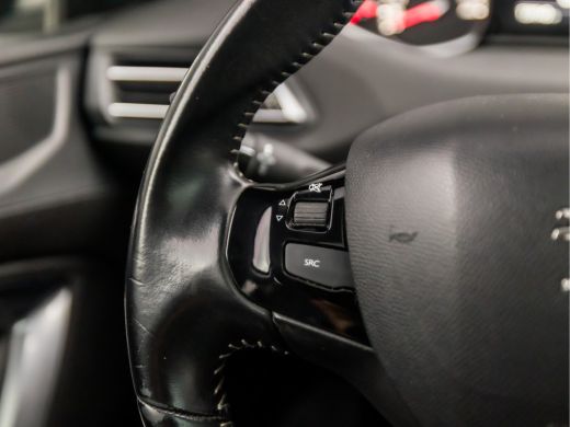 Peugeot 308 SW 1.2 PureTech Sport (PANORAMADAK, APPLE CARPLAY, LEDER, GROOT NAVI, SPORTSTOELEN, PARKEERSENSOR... ActivLease financial lease