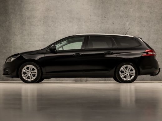 Peugeot 308 SW 1.2 PureTech Sport (PANORAMADAK, APPLE CARPLAY, LEDER, GROOT NAVI, SPORTSTOELEN, PARKEERSENSOR... ActivLease financial lease