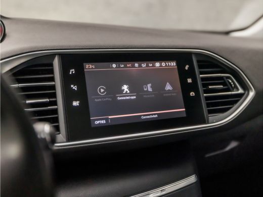 Peugeot 308 SW 1.2 PureTech Sport (PANORAMADAK, APPLE CARPLAY, LEDER, GROOT NAVI, SPORTSTOELEN, PARKEERSENSOR... ActivLease financial lease