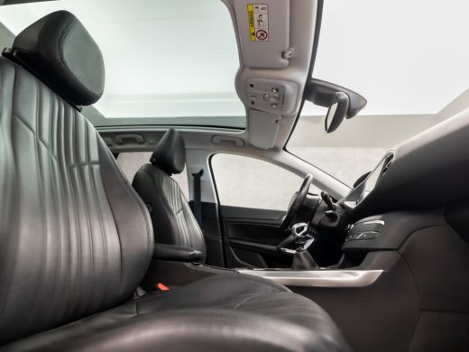 Peugeot 308 SW 1.2 PureTech Sport (PANORAMADAK, APPLE CARPLAY, LEDER, GROOT NAVI, SPORTSTOELEN, PARKEERSENSOR... ActivLease financial lease