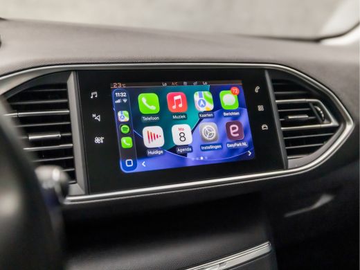 Peugeot 308 SW 1.2 PureTech Sport (PANORAMADAK, APPLE CARPLAY, LEDER, GROOT NAVI, SPORTSTOELEN, PARKEERSENSOR... ActivLease financial lease