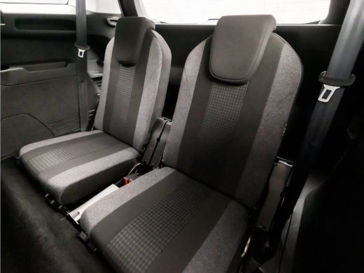 Peugeot 5008 1.2 PureTech Sport 7 Persoons Automaat (APPLE CARPLAY, GROOT NAVI, GETINT GLAS, PARKEERSENSOREN, ... ActivLease financial lease