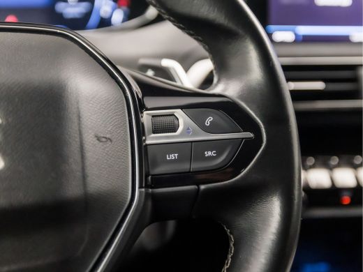 Peugeot 5008 1.2 PureTech Sport 7 Persoons Automaat (APPLE CARPLAY, GROOT NAVI, GETINT GLAS, PARKEERSENSOREN, ... ActivLease financial lease
