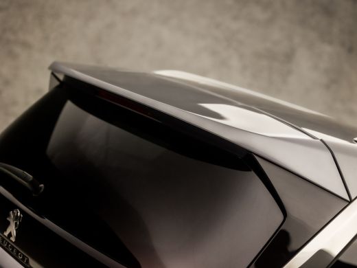 Peugeot 5008 1.2 PureTech Sport 7 Persoons Automaat (APPLE CARPLAY, GROOT NAVI, GETINT GLAS, PARKEERSENSOREN, ... ActivLease financial lease