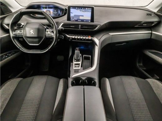 Peugeot 5008 1.2 PureTech Sport 7 Persoons Automaat (APPLE CARPLAY, GROOT NAVI, GETINT GLAS, PARKEERSENSOREN, ... ActivLease financial lease