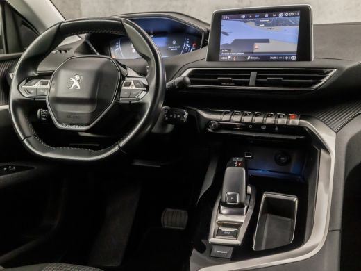 Peugeot 5008 1.2 PureTech Sport 7 Persoons Automaat (APPLE CARPLAY, GROOT NAVI, GETINT GLAS, PARKEERSENSOREN, ... ActivLease financial lease