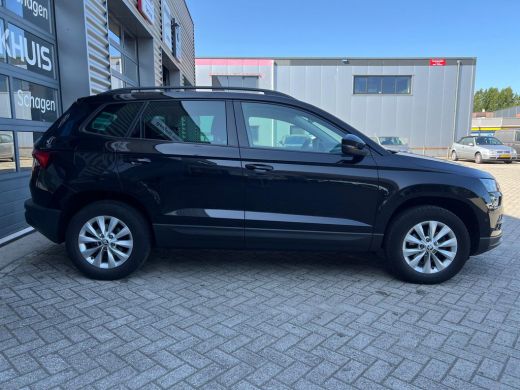 Skoda Karoq 1.0 TSI 110 pk Business Edition | Trekhaak | Apple Carplay |  Cruise control | Parkeer sensoren |... ActivLease financial lease