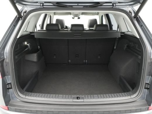 Skoda Kodiaq 1.5 150pk TSI DSG Limited Business Edition Panorama Navigatie Carplay Sideassist Stoelverwarming 275 ActivLease financial lease