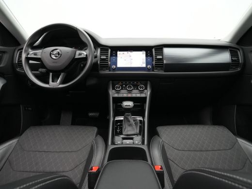 Skoda Kodiaq 1.5 150pk TSI DSG Limited Business Edition Panorama Navigatie Carplay Sideassist Stoelverwarming 275 ActivLease financial lease