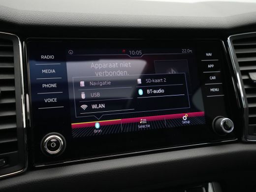 Skoda Kodiaq 1.5 150pk TSI DSG Limited Business Edition Panorama Navigatie Carplay Sideassist Stoelverwarming 275 ActivLease financial lease