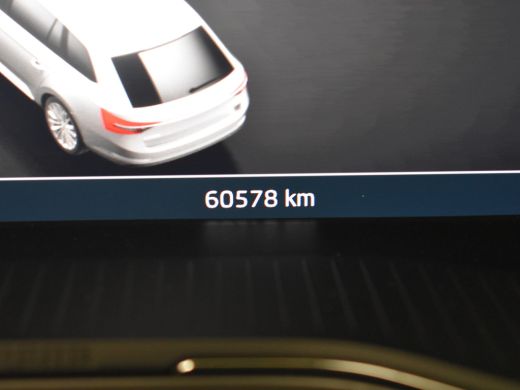 Skoda Superb Combi 1.4 TSI iV Business Edition Plus 218pk l Navigatie full map | Apple Carplay Android Auto | ... ActivLease financial lease