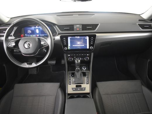 Skoda Superb Combi 1.4 TSI iV Business Edition Plus 218pk l Navigatie full map | Apple Carplay Android Auto | ... ActivLease financial lease