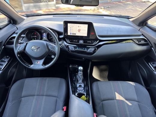 Toyota C-HR 2.0 Hybrid GR-Sport | 06-10141018 Voor meer informatie ActivLease financial lease